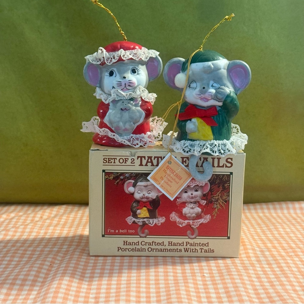 Giftco set of two Vtg Tattle Tails Ornaments.